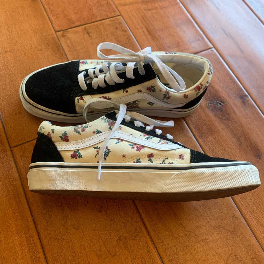 Vans floral design size 7.5